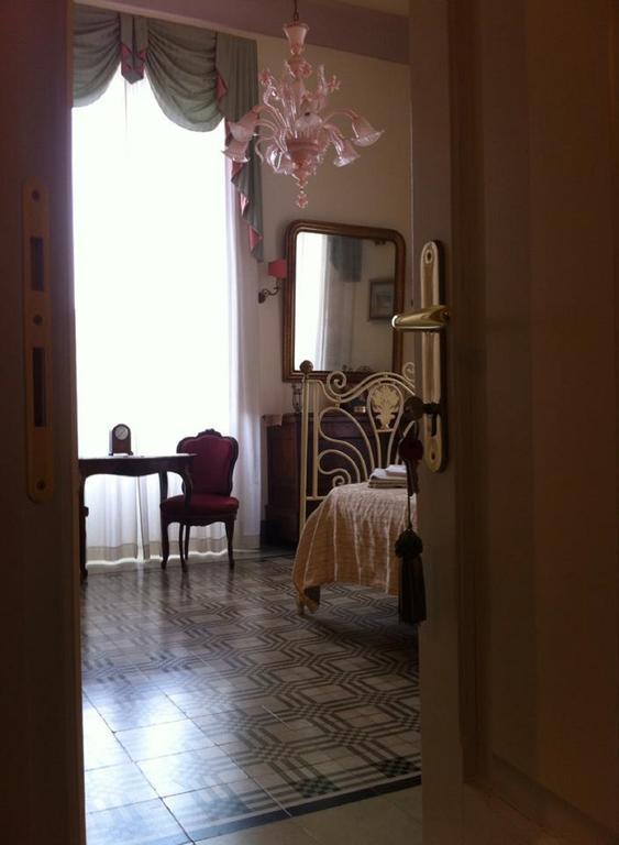 Antica Dimora Villa Della Lupa เลชเช ห้อง รูปภาพ