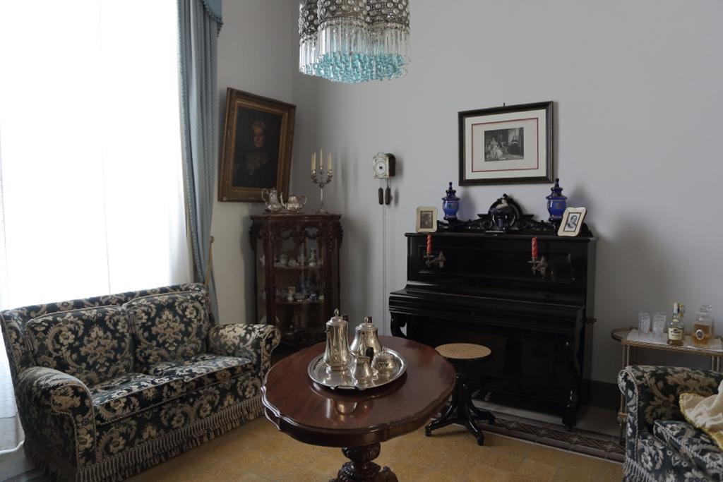 Antica Dimora Villa Della Lupa เลชเช ภายนอก รูปภาพ