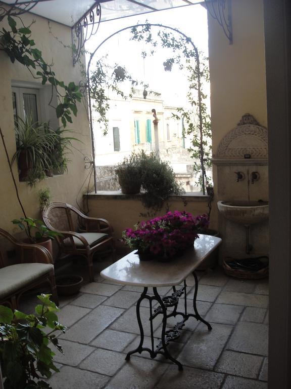 Antica Dimora Villa Della Lupa เลชเช ภายนอก รูปภาพ