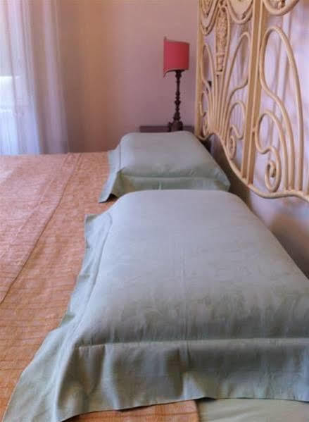 Antica Dimora Villa Della Lupa เลชเช ภายนอก รูปภาพ